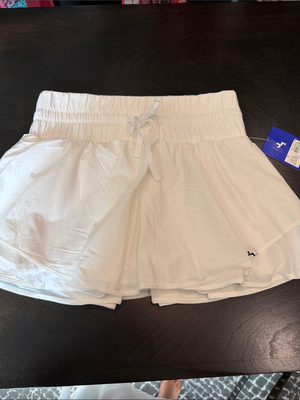 JOYLAB Ladies white shorts size Small